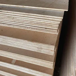 Triplek 4mm (122×244)