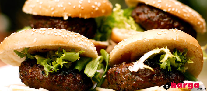 burger, cabang, daging, gerai, harga, makanan, menu, pelanggan, restoran, ukuran, varian