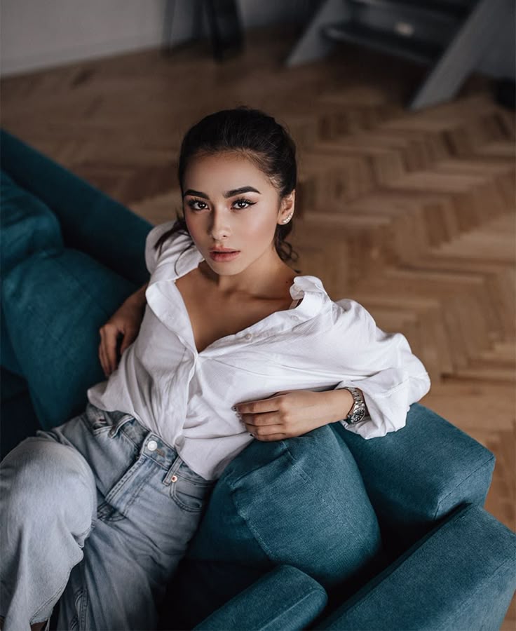 Main Image Info Terkini Tarif Model Lokal dan Bule untuk Pemotretan (Photoshoot)