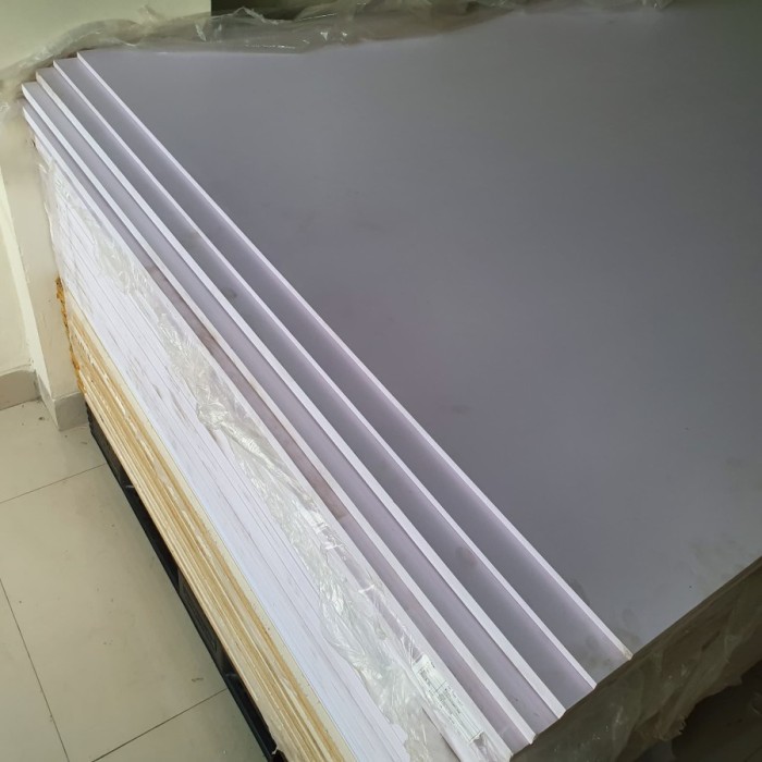 Main Image Harga Terbaru Triplek Plastik PVC per Lembar di Pasaran 2025